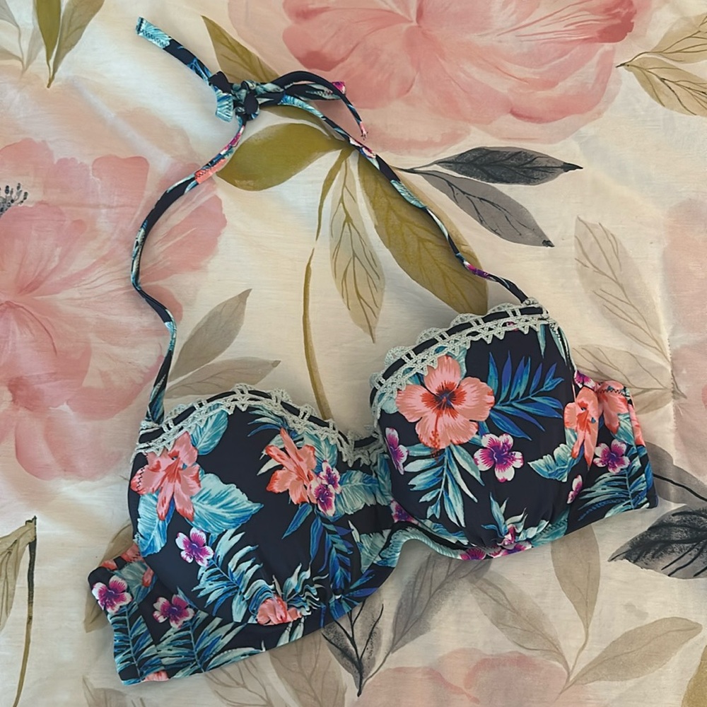 Floral bikini top. Shade & Shore brand from Target